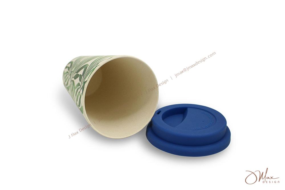 Bamboo fiber cup with silicone lid