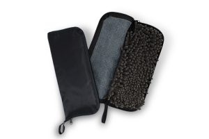 Zipped and unzipped water-absorbent umbrella pouch