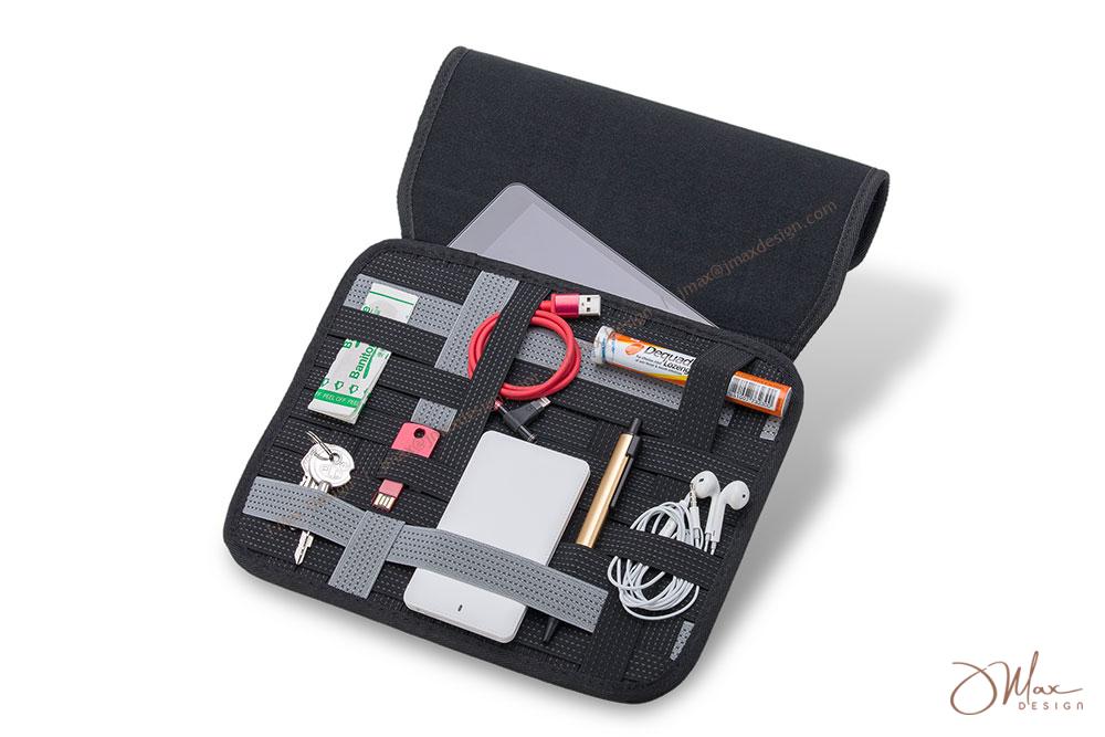 A very nice Elastic-grid organizer Small items are securely held by an elastic-grid organizer