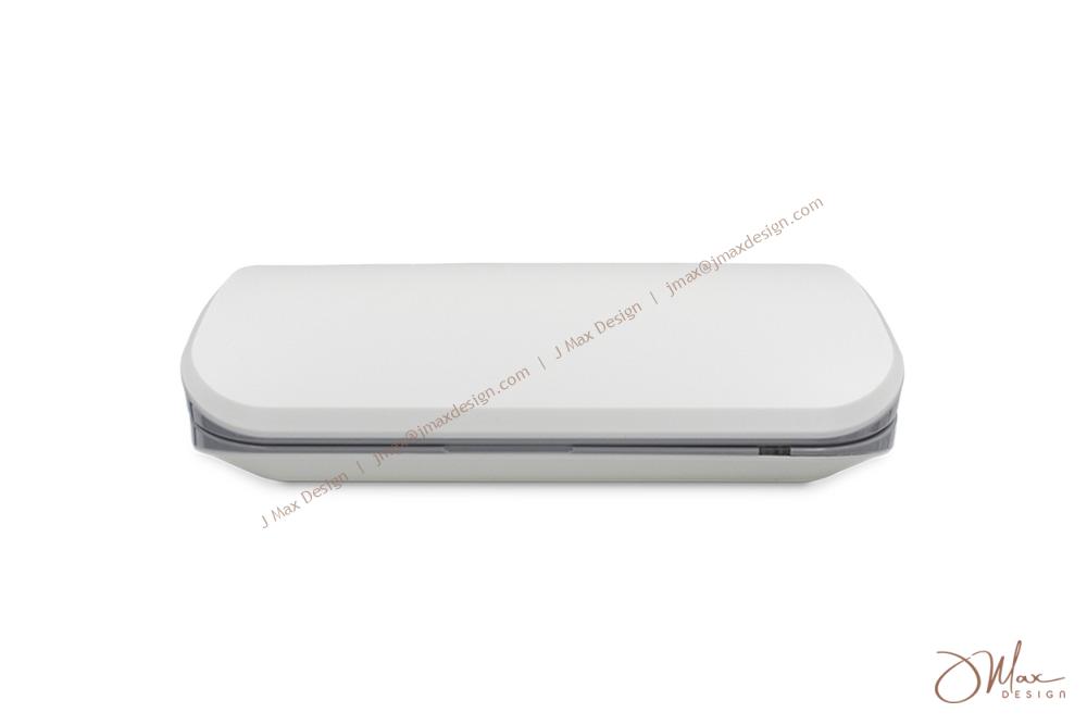 UV-C Sanitizer Box with lid closed Front view of the UV-C Sanitizer Box